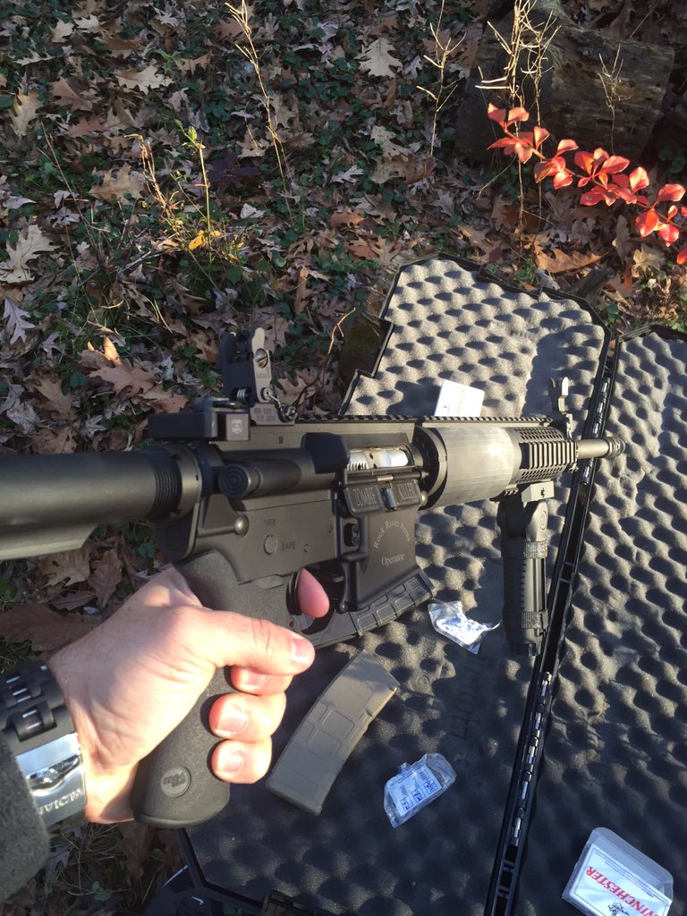 JamesRyan08's tweet photo. Love Range Time #44mag #RRA #Rockriverarms #shootinglife #whatyougot https://t.co/t0ar5eaEME