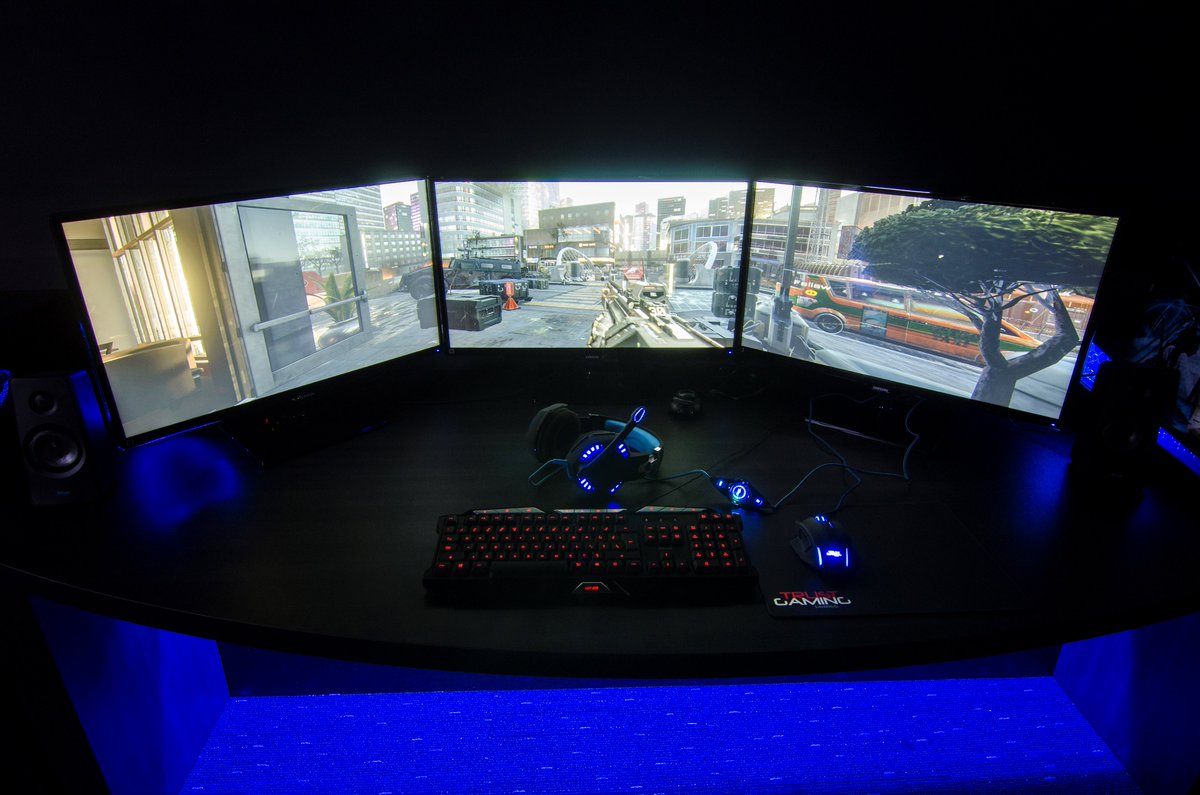 Trust Gaming Our Setup In The Trustgamingroom The Keyboard Has Been Replaced With The New Gxt 285 In Blue Led Off Course T Co Tpw3jnhnqg