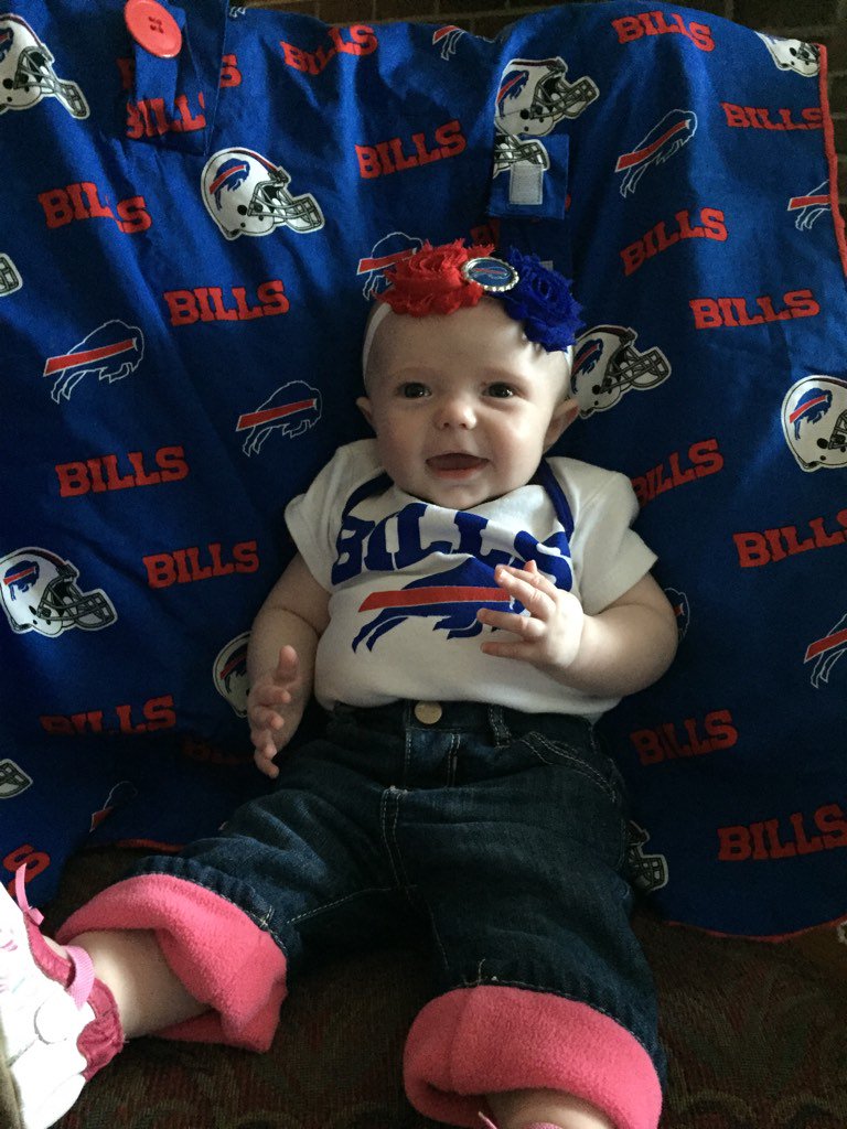 FortnerPGA45's tweet photo. Itsssss Gaaaaameday!!!!!! Go Bills!!!!!!!! #DowntheJets #ColorRushRed @buffalobills https://t.co/9ZwmNcolRc