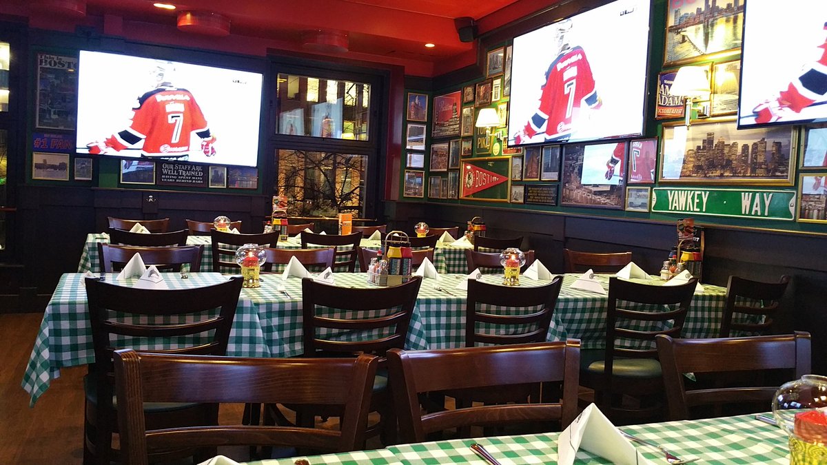 JunkinSaha's tweet image. Missä jengi viipyy? #FOSM2015 #MärälEkaMärälVika