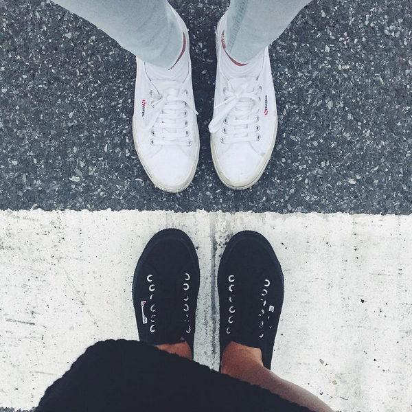 Superga_Col's tweet photo. La vida se encarga de juntar a los iguales. #Superga https://t.co/rI2Z73u7gO
