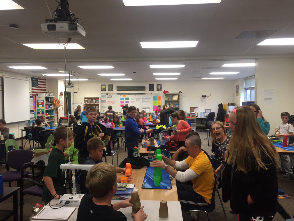 #speedstacking w/<a href="/MrFosterSMS/">Lucas Foster</a> 's class. #smslearn #6thgraderocks