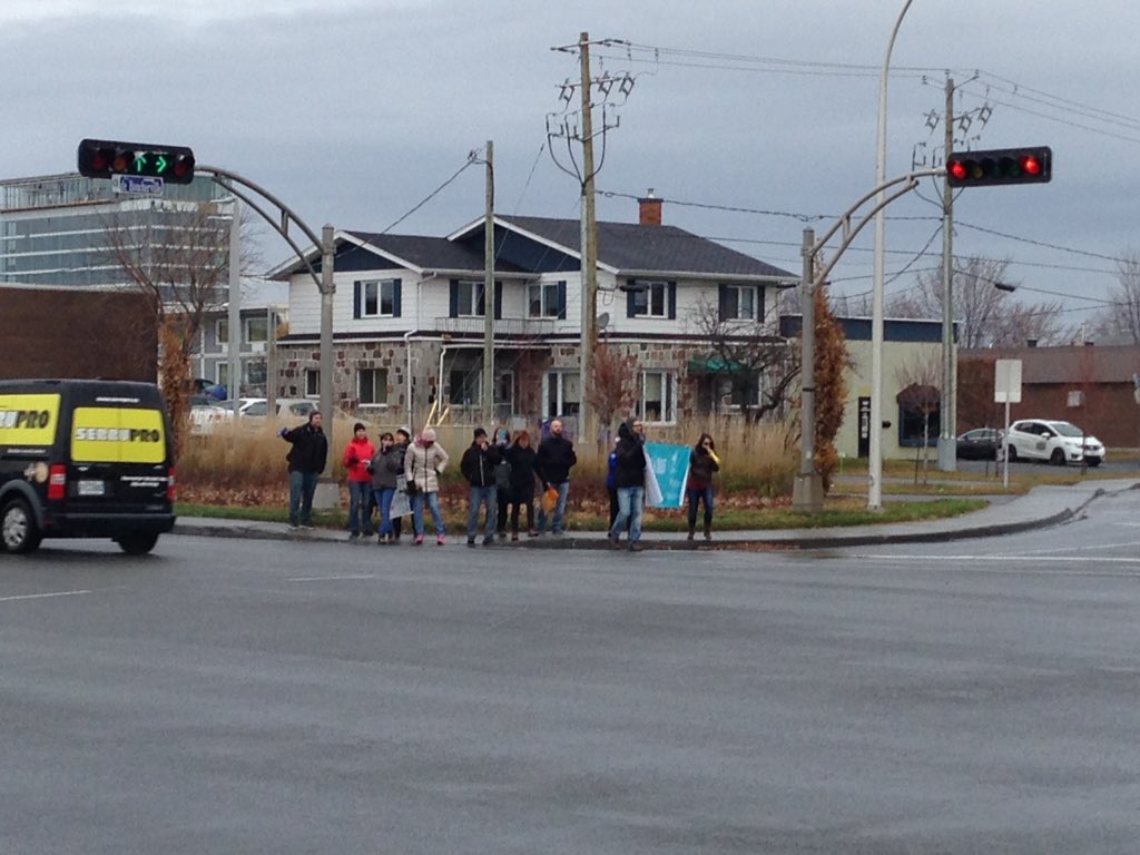 MathieuDuDoge's tweet image. #lecoleaboutdebras #Drummonville