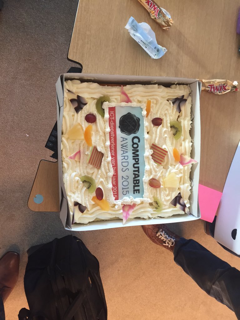 ErwinHoeckx's tweet photo. Leuke actie: #CGI_NL wint computable awards dus tijd voor taart! https://t.co/7xx9DdiR5l