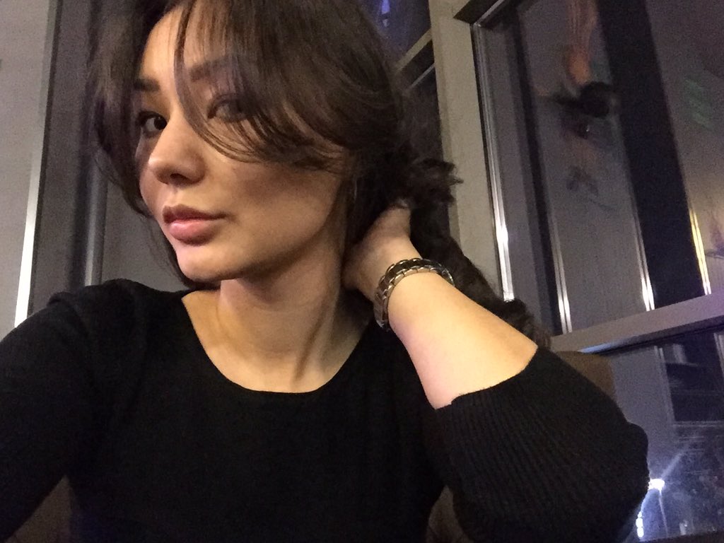 Таки решилась на чёлку 💇🏻💇🏻💇🏻