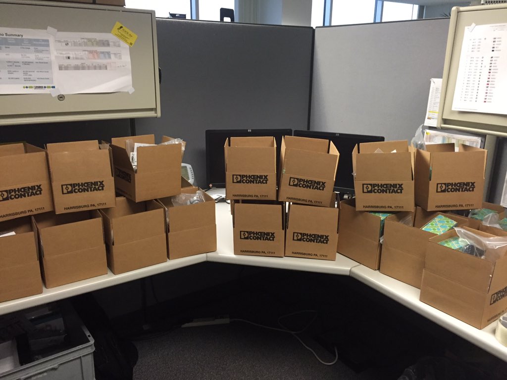 CeBeSteveO's tweet photo. Sending out Heavycon EVO & wire protection sample kits for 350 emailer leads #HeavyconEVO #Wirefox https://t.co/fVATQnRPCF