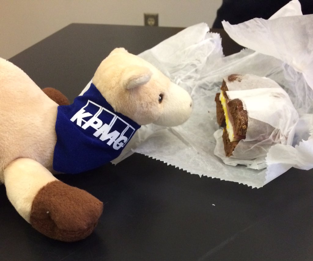 brookycookie4's tweet image. @KPMG_US Kamel getting fueled up before starting the case #HungryToWin #KICCingItWithKPMG