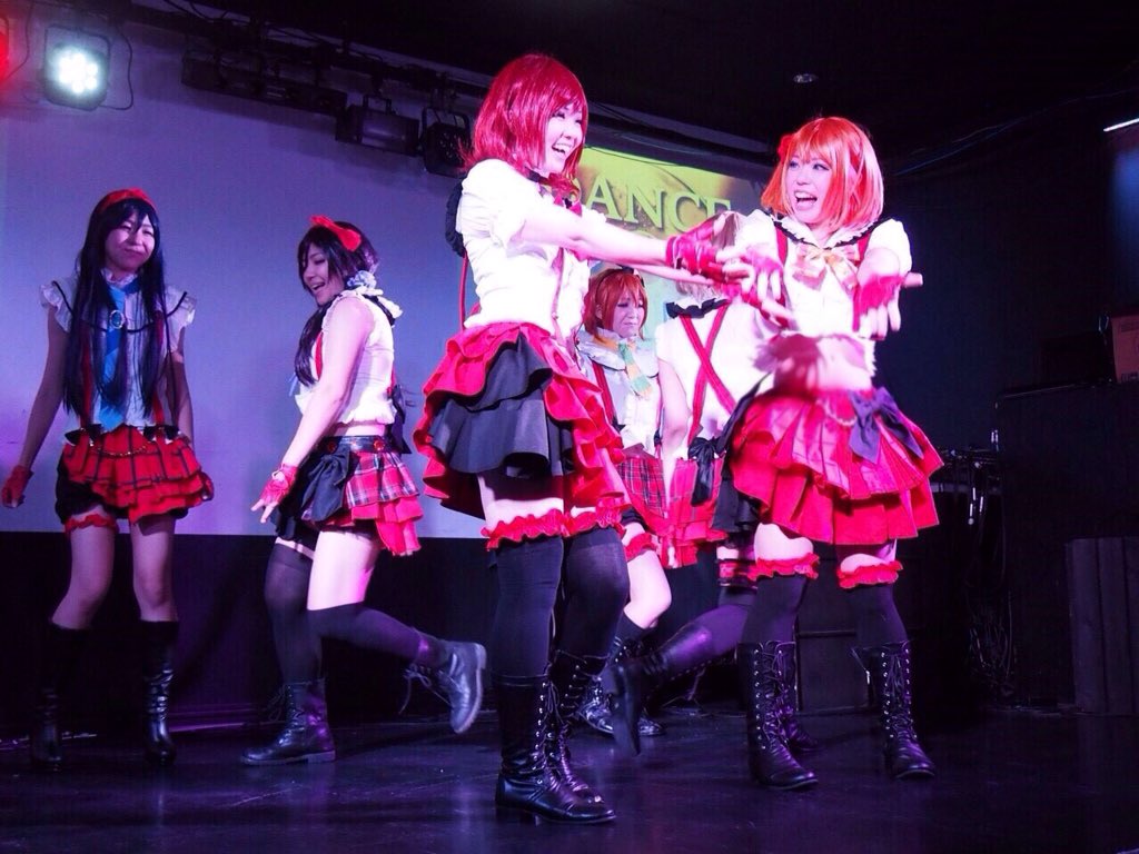 band_author's tweet photo. 11月3日!DAB2!(Aμ's)に入って初めてのステージ!前回はお客さんでした!動画みたら自分振り間違え過ぎててみんなに土下座したい…
photo byなださん
#DAB2 https://t.co/S9tHjuQcVE
