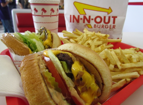 Nbc10 Philadelphia On Twitter West Coast Burger Chain Sues Startup For Delivering Food Without Permission Https T Co 4izk5qthwp Https T Co Umu0kdpfgx