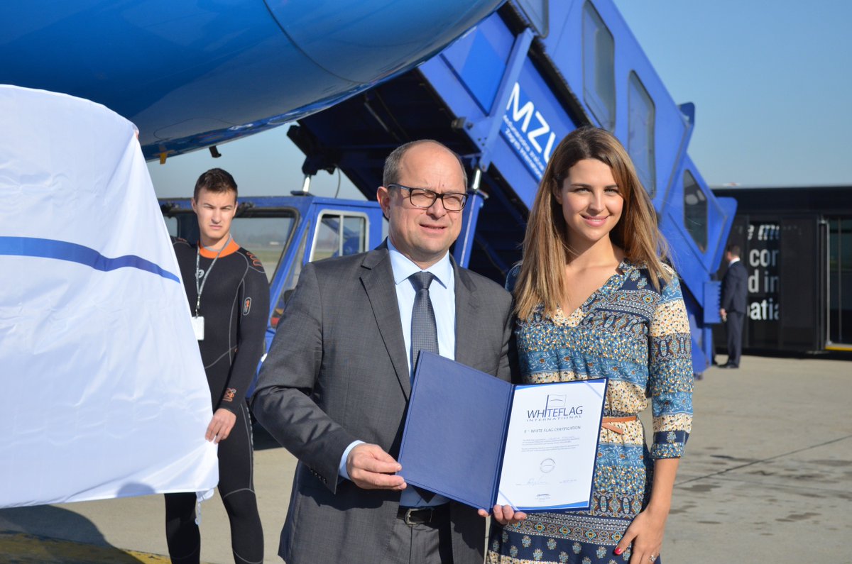 GUWAA_world's tweet photo. #Croatia #Airlines is the first airline company to receive White Flag! Awarded by our ambassador @Doris__Pincic https://t.co/7GHIrZP5W4