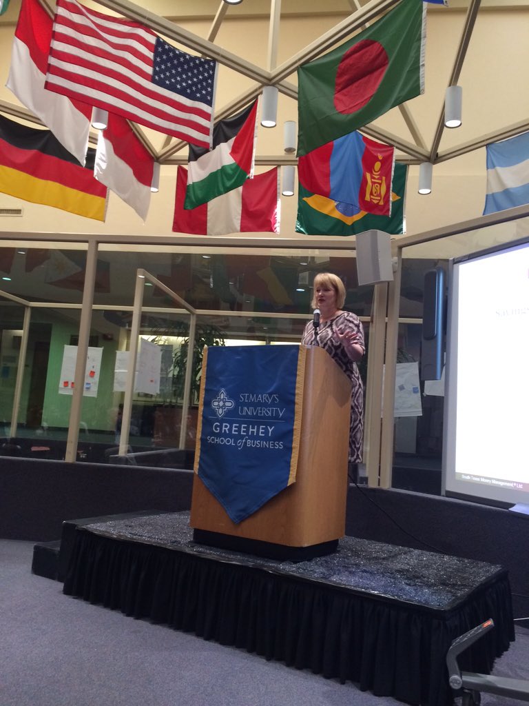 doctort2's tweet photo. @StMarysGSB @StMarysU #businessweek2015 @leahbennett4 talks about #power of #investment #women #leadership #humility https://t.co/McFEIfuxRu