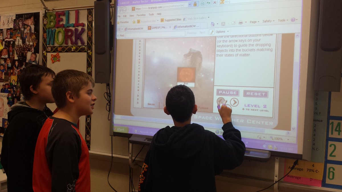 MrsBrendelSMS's tweet photo. States of Matter! Interactive science. #sciencetechnology #awesomedayinclass https://t.co/G4T6VMQcsF