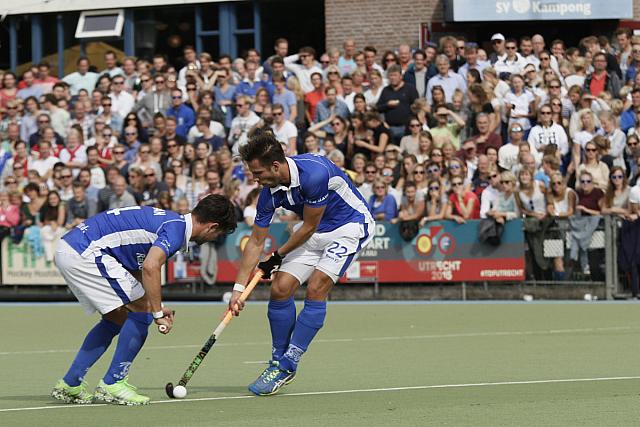 Hockeystick of sleepclinic <a href="/havenga_martijn/">Martijn Havenga</a> winnen?! Koop een lot voor de Kampongloterij: kamponghockey.nl/site/default.a…