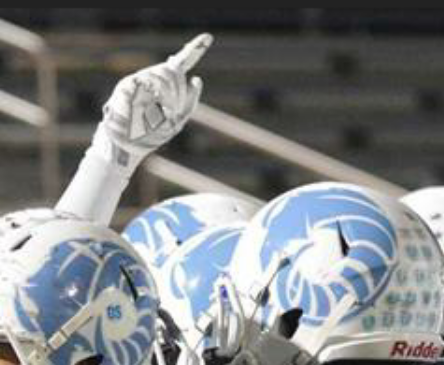 EasternHSFB's tweet photo. When a TEAM comes together, BIG THINGS can happen. Just watch!!! #E-Ball #Play-offs #Time2Defend #Time2Repeat https://t.co/aEeRf3uX6y