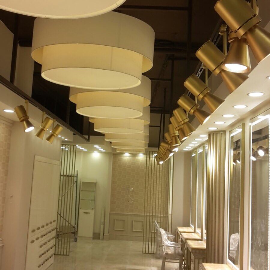 LedLedkur's tweet image. İç mekan salon tasarım uygulamalarında LEDKUR aydınlatma ürünleri kullanılmıştır.