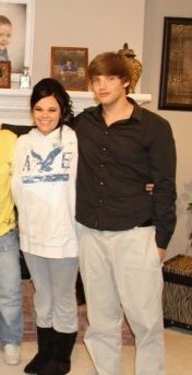 j_lynzi92's tweet photo. Forever loving you, Jake. Just can't believe this. Save me a seat between you and @Thomas_Holter https://t.co/On7YwpcPhg