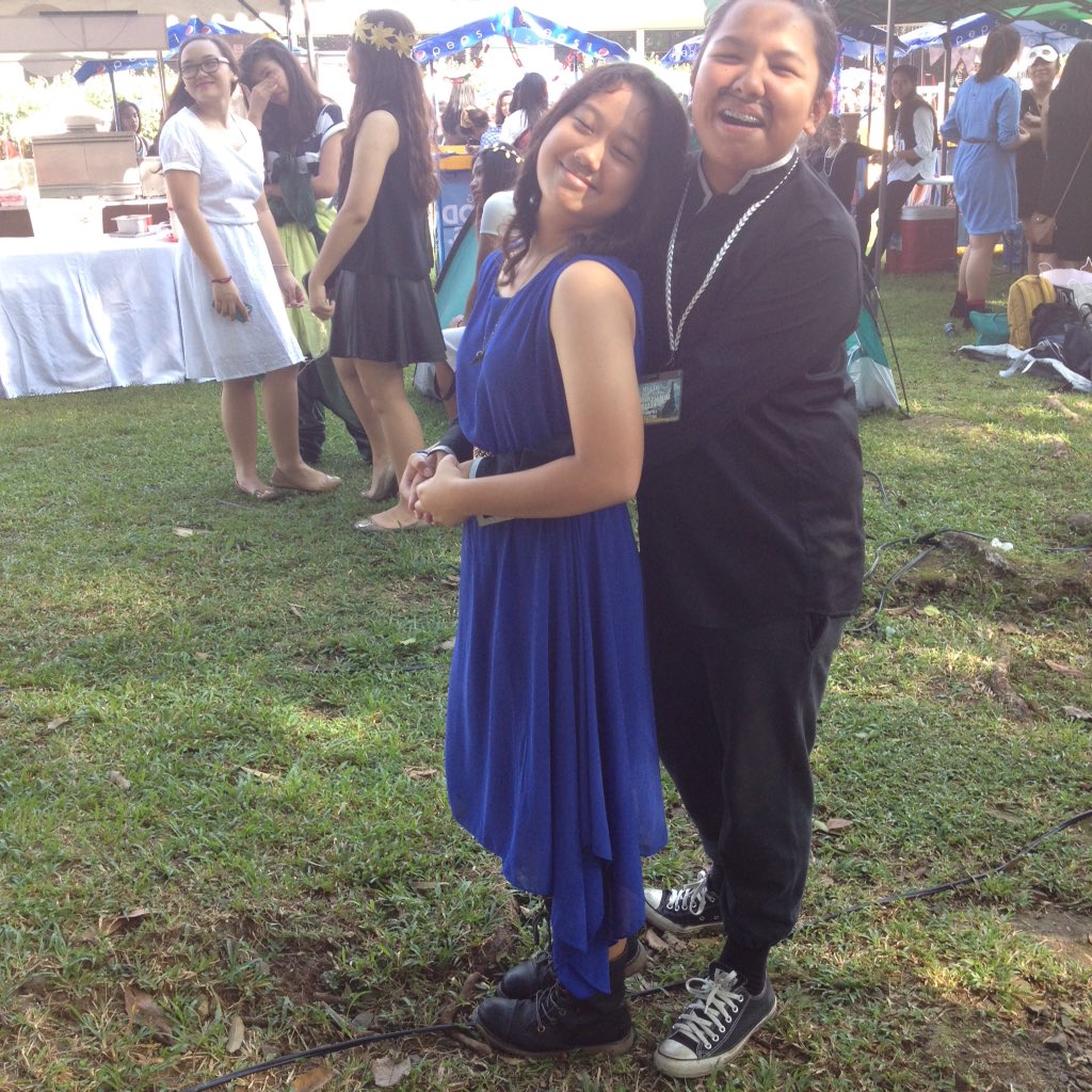 aimeezingramos's tweet photo. My lovers #AFFLARE2015 @arielthespirit https://t.co/OCORHm6euf