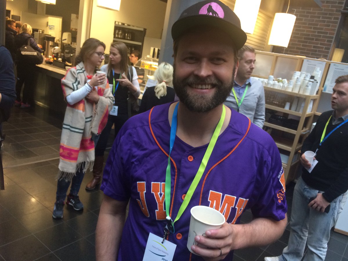 SBSFinland's tweet image. Final presentation for today: Jimi Heikkinen from Tanssivat sudet telling more about case @superjymy #FOSM2015