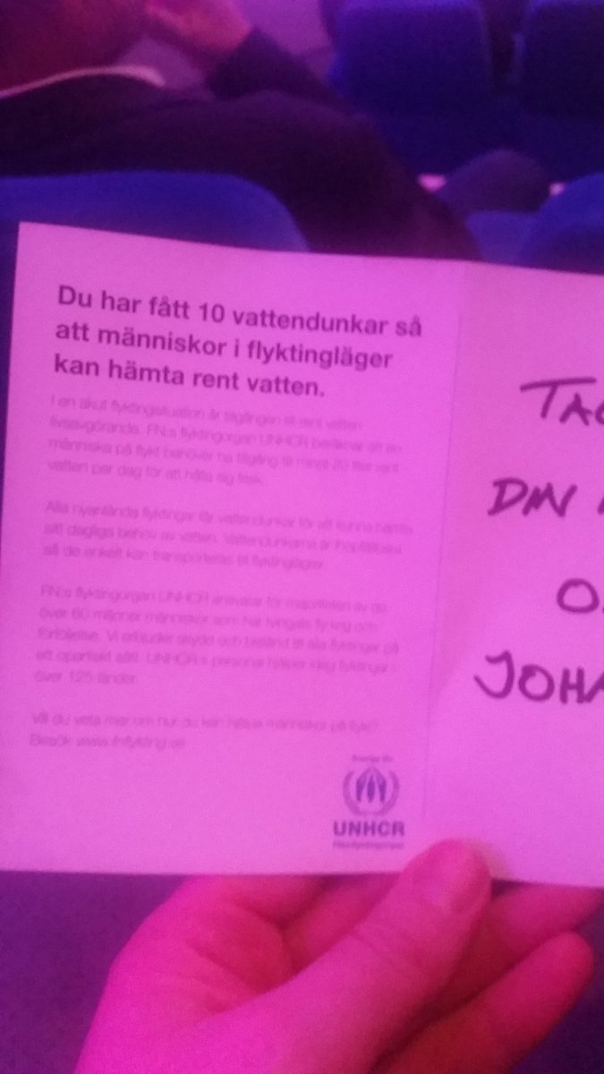 ollejoh's tweet photo. Tack för denna fina gåva, helt rätt! #hub2015 @SamuelStrmgren @Bjonor https://t.co/19HP5scP6Z