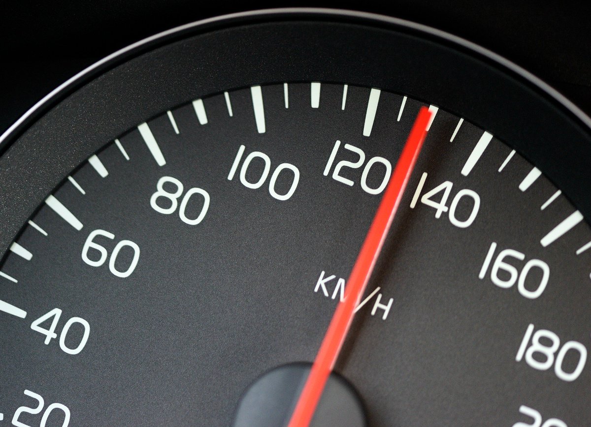 Handig: check online of er is gerommeld met de kilometerstand van een auto. z24.nl/geld/handig-ch…