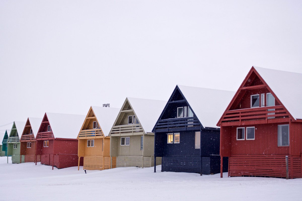 #Svalbard might not be the most common travel destination, but it is an interesting one. -> imgur.com/a/XAyy0