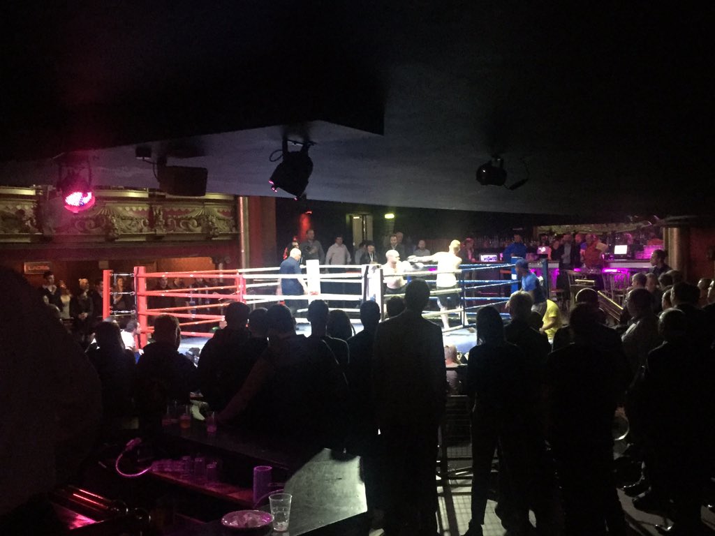 urbangourmetuk's tweet photo. Come see us @claphamgrand for another @12roundsboxing Boxing Show! #boxing #whitecollar #12roundsboxing https://t.co/ABcXj7Vv7x
