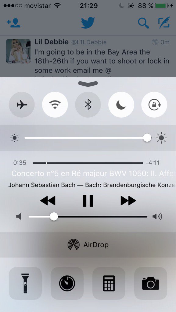 luciasanchezllc's tweet photo. Cuando escuchas musica moderna 💞👌🏼 https://t.co/CfMfFpPIcu