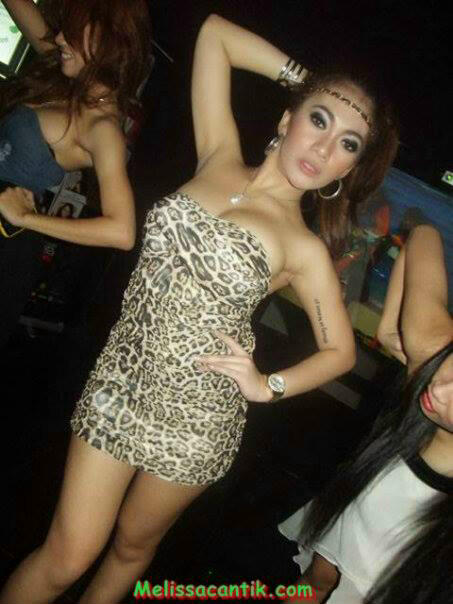 Cewek Eksotis tweet media