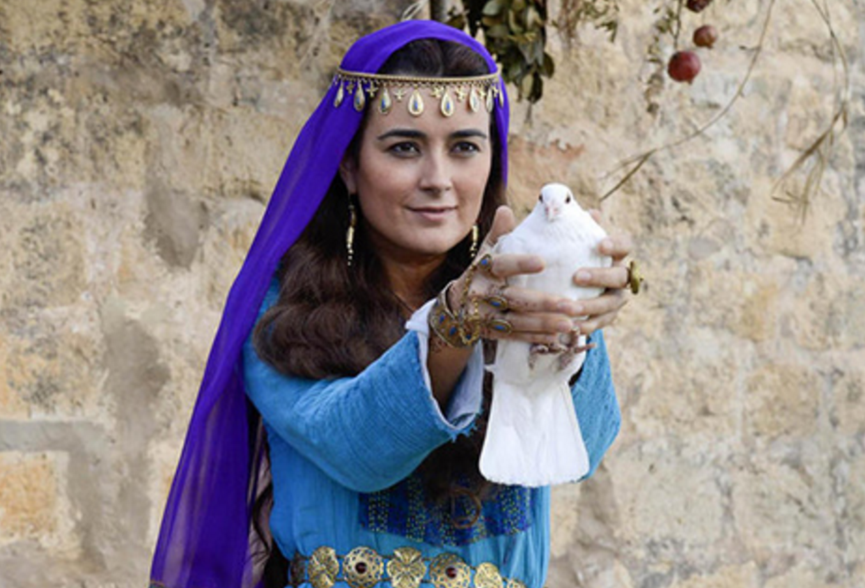 Happy birthday, Check out her 5 best on-screen moments >>  