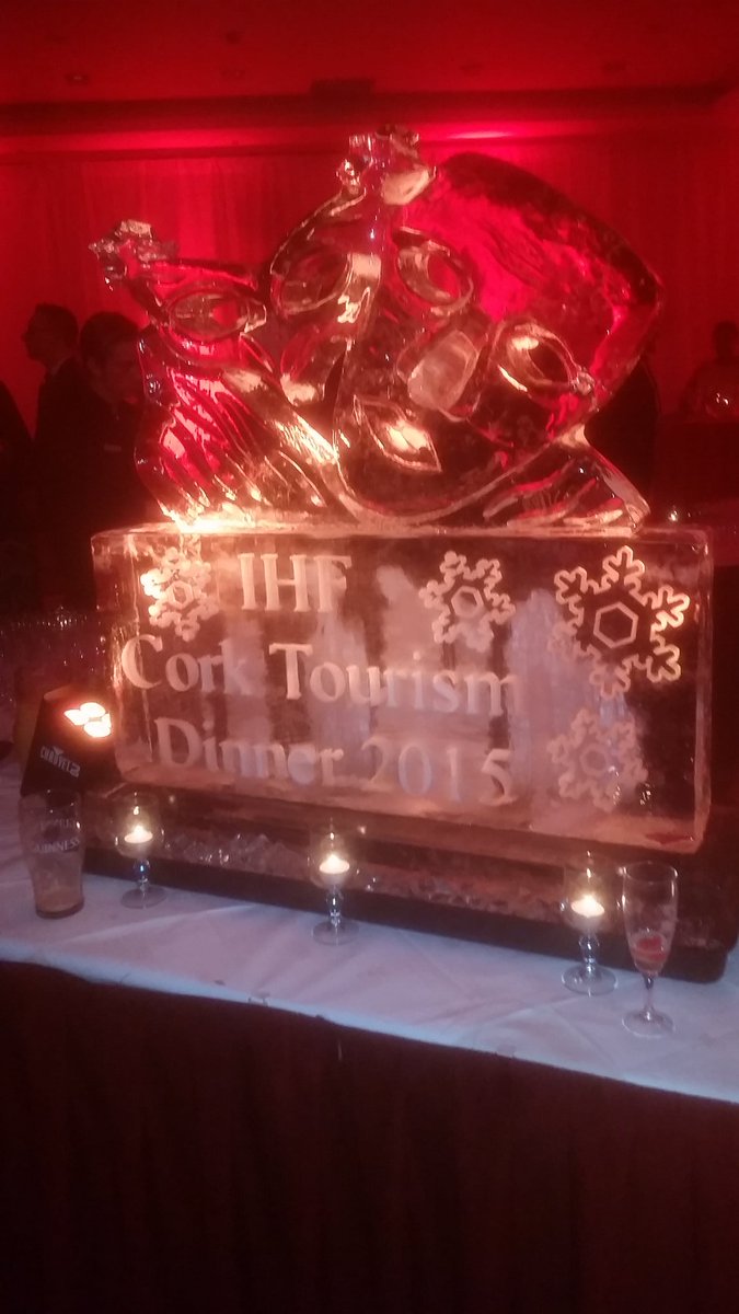 s_cribbin's tweet photo. In 💗 with the table pieces @clarioncork @BlarneyGolf @ClaytonHotels #corkihfball2015 https://t.co/NHw0YLRcxq