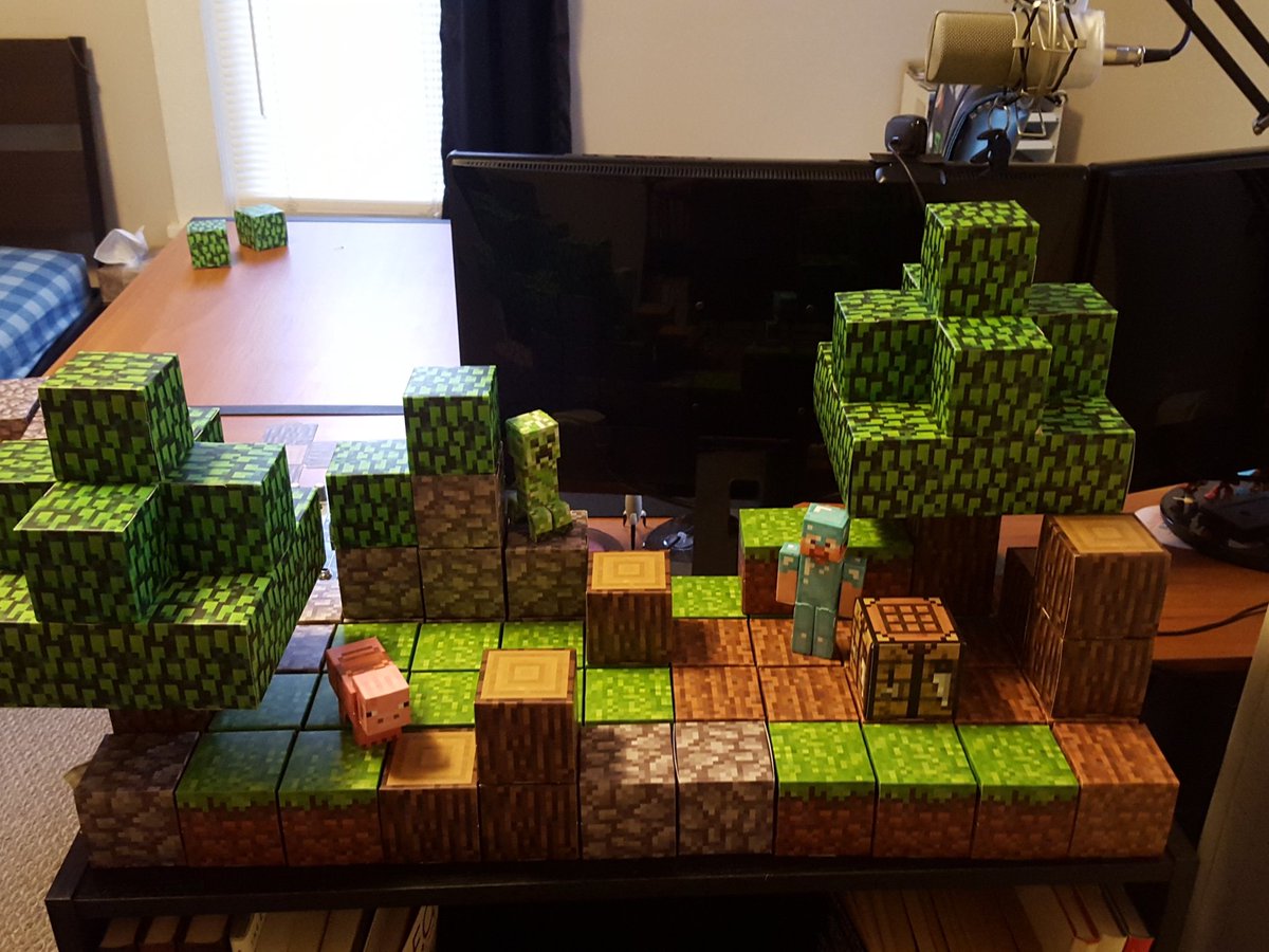 Keikeo91's tweet photo. Question is, how much longer till it all falls over!? @Minecraft #minecraftpapercraft https://t.co/4QiXIlswnG