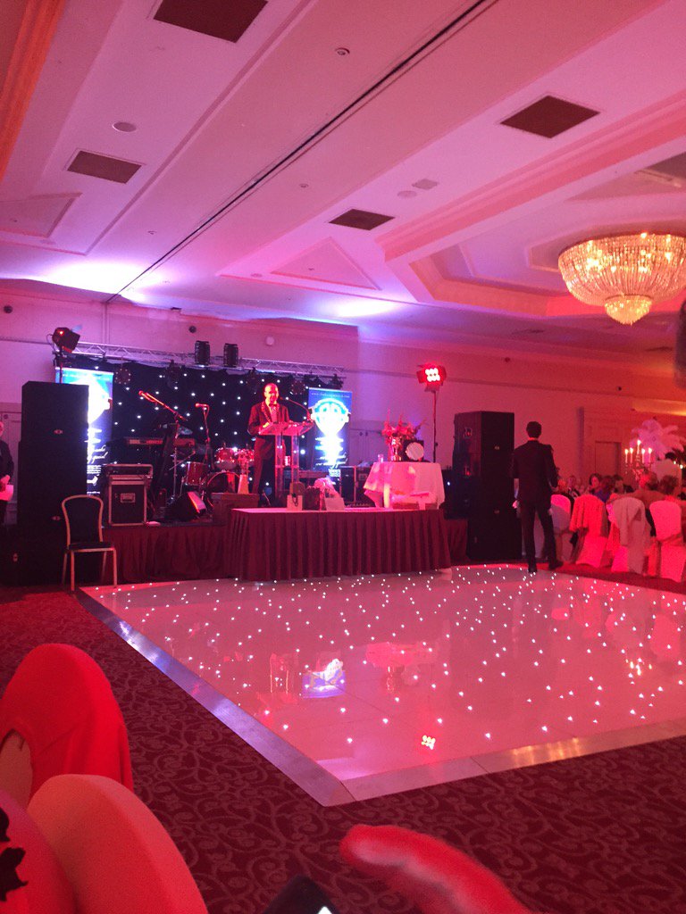 manniondonna's tweet photo. Darragh Brady president of the cork branch of the IHF addressing the crowd tonight #CorkIHFBall15 https://t.co/H82kkVdBMU