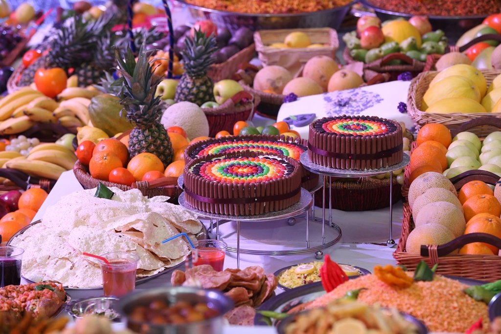 NeasdenTemple's tweet image. The beautiful #neasdendiwali #Annakut - where culinary skills and art combine with devotion