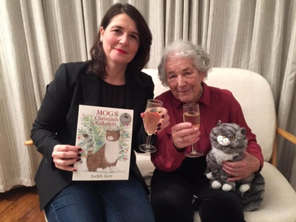 Judith Kerr watching the <a href="/sainsburys/">Sainsbury's</a> Christmas advert with her publisher and family #ChristmasIsForSharing