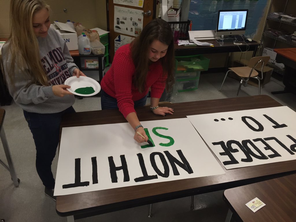 schspr's tweet photo. Pledge wall is up! Sign a pledge by tomorrow! Final wall Monday 😊 https://t.co/KdN8TJNR00