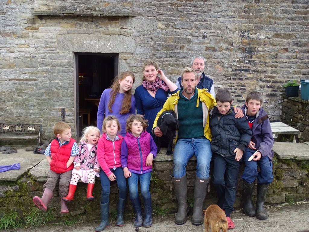AmandaOwen8's tweet photo. .@KayTaylorX A couple of weeks until @Benfogle at Ravenseat airs. https://t.co/bqOq96zRs2
