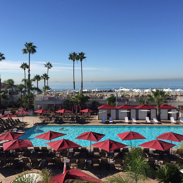delcoronado's tweet photo. If the temperatures are dipping where you live, come take a dip with us. https://t.co/LfRJ18ixwo https://t.co/iuaiaCWpTK