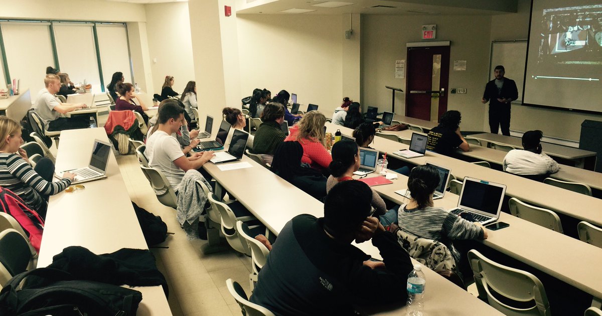 pablolgodoy's tweet photo. Had the opportunity 2 speak 2students @LaurierNews abt the fight 4 migrant worker rights. #stopmigrantexploitation https://t.co/dgL1Tzwhit