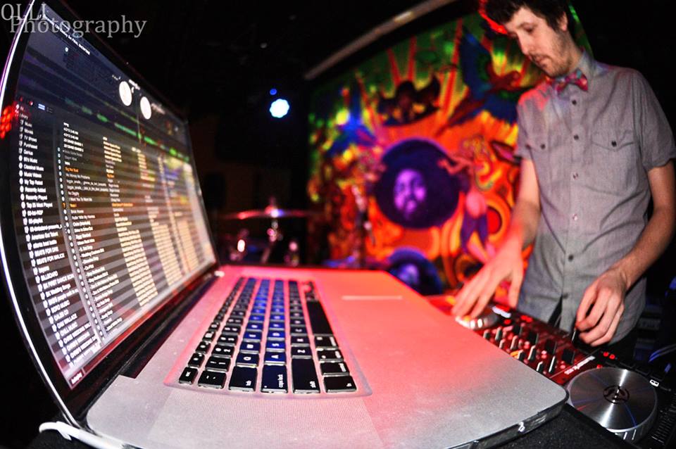 AndrewHypes's tweet photo. Catch me spinning at @TobaccoCoClub TONIGHT!!! #MakeYourNightRight #RVA #VCU #NightLife https://t.co/Nkd7tvVi8C