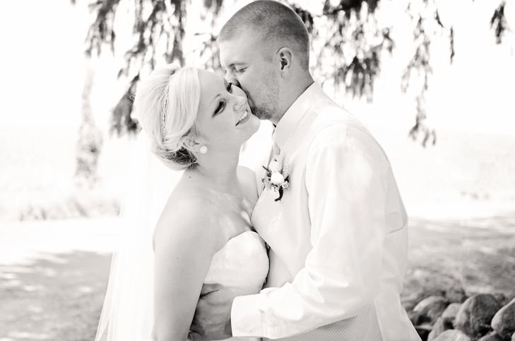 lnspiredWedding's tweet photo. Sophisticated Low Bridal Chignon https://t.co/SUDdnjgNSk https://t.co/TTU4Rt0GZE