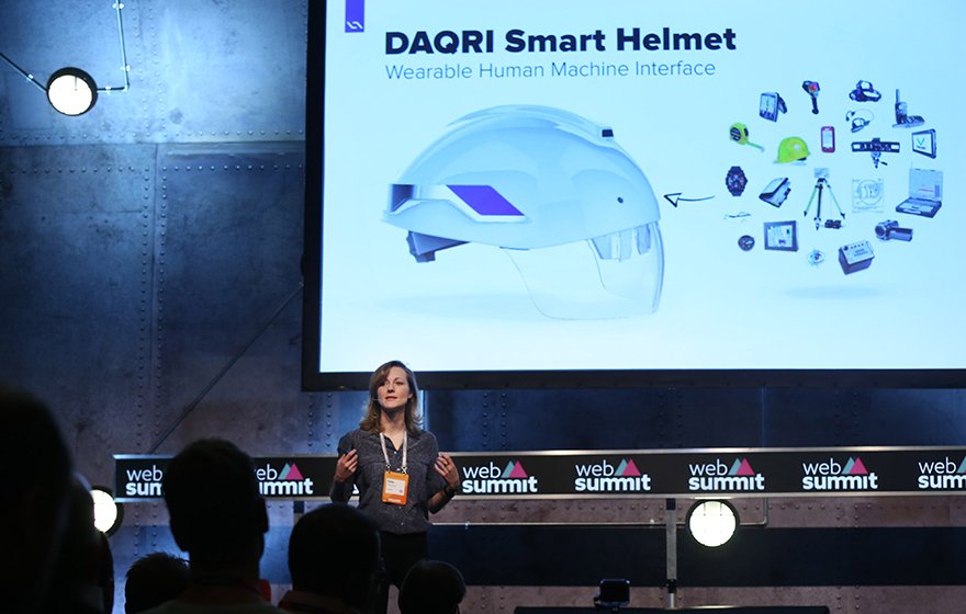 BIM_PLUS's tweet photo. How @daqri smart helmet and Internet of Things will revolutionise construction  https://t.co/IIH4d90dDL https://t.co/VX4uSqovj1