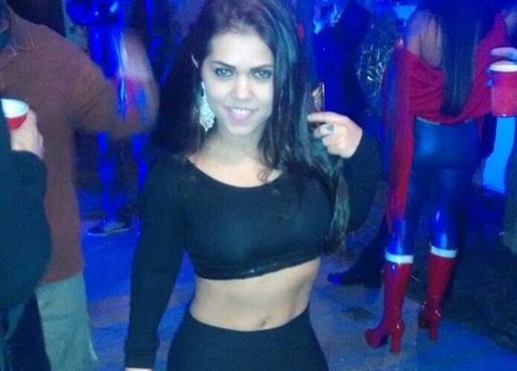 Guy Hut On Twitter Meet Worlds Sexiest Dwarf Karina Lemos 