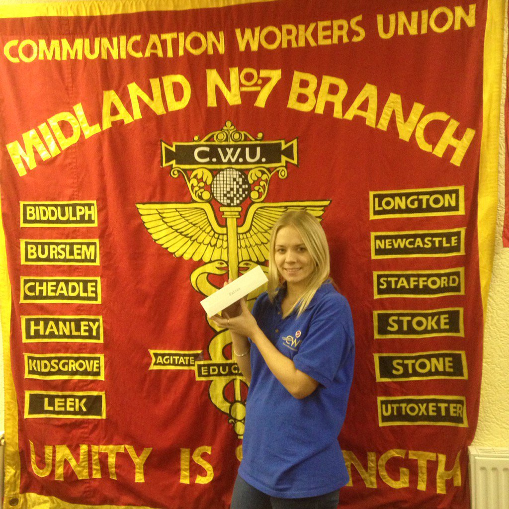 CWUmidlands7's tweet photo. @sammicraig117 winner of @cwueducation #ipad congratulations to Sammi #LeftClick #TUEducation @CWUnews @DaveWardGS https://t.co/iiJeNv95nn