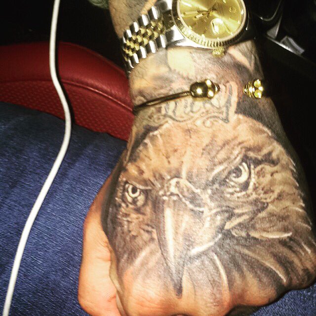 P_Wicks01's tweet photo. Nice little hand session today with my main man...💉✌🏼️ #Eagle #Ink https://t.co/a6CzPACb5p