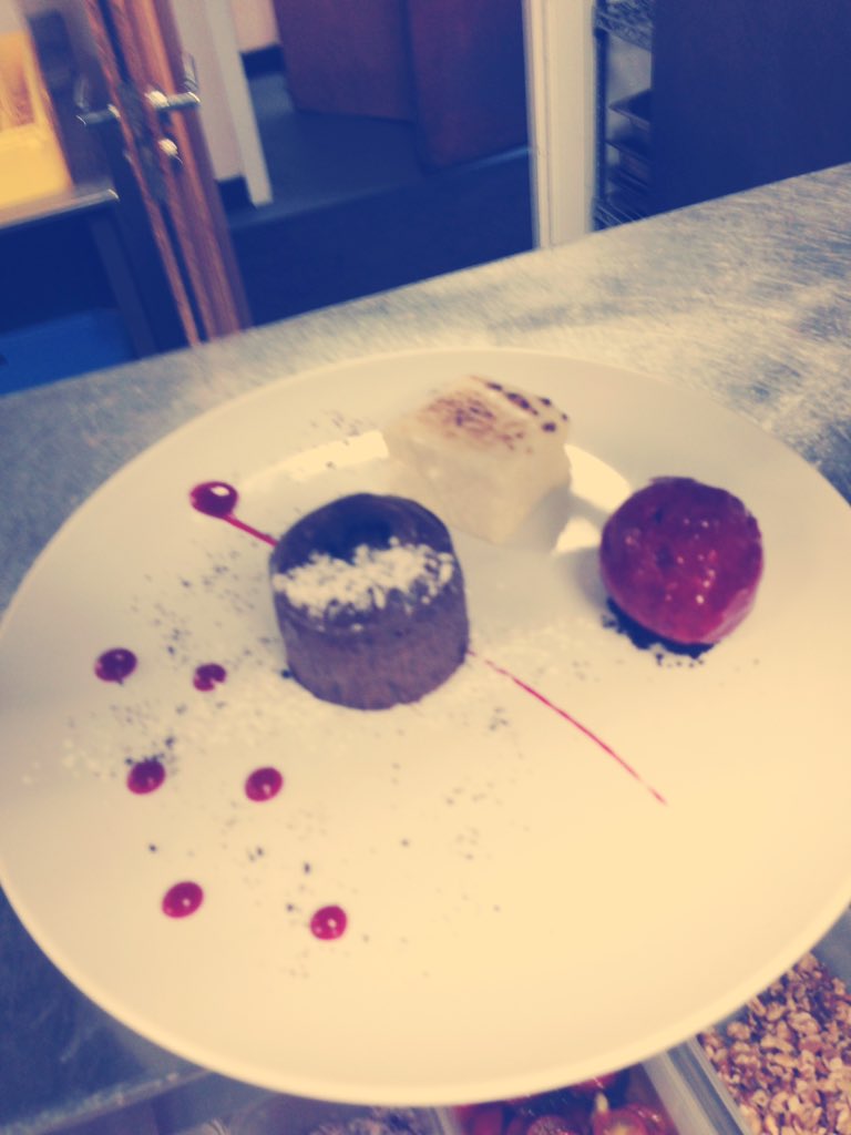 PearlChefGB's tweet photo. Chocolate fondant with peanut butter fudge ganache passion fruit marshmallow fresh raspberry sorbet #chocolate https://t.co/I8lQcqnx0O