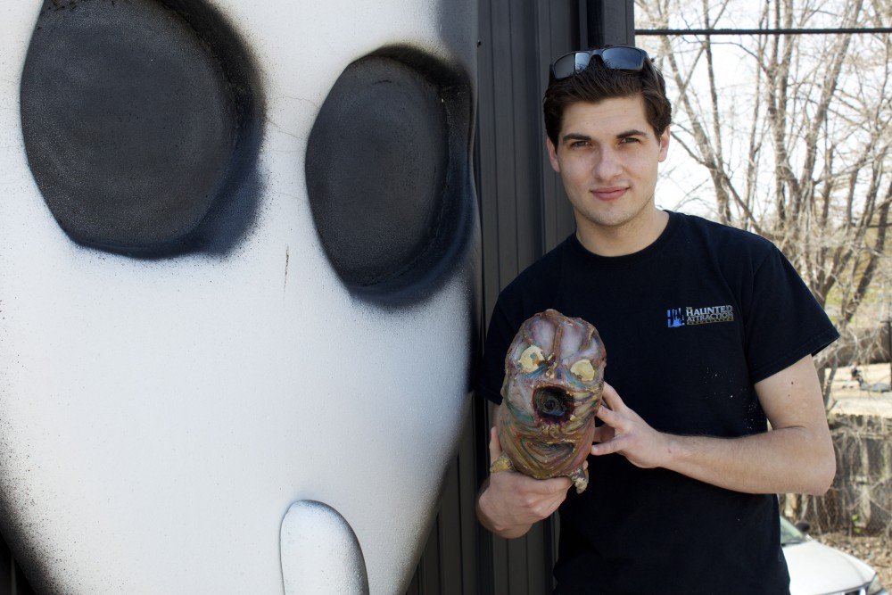 HauntPay's tweet photo. How To Expand #Business, Engage Fans, &amp; #Scare The Sh*t Out Of People: https://t.co/vksWdRF3UL @HushHaunt #Haunted https://t.co/We2CO3ufbo