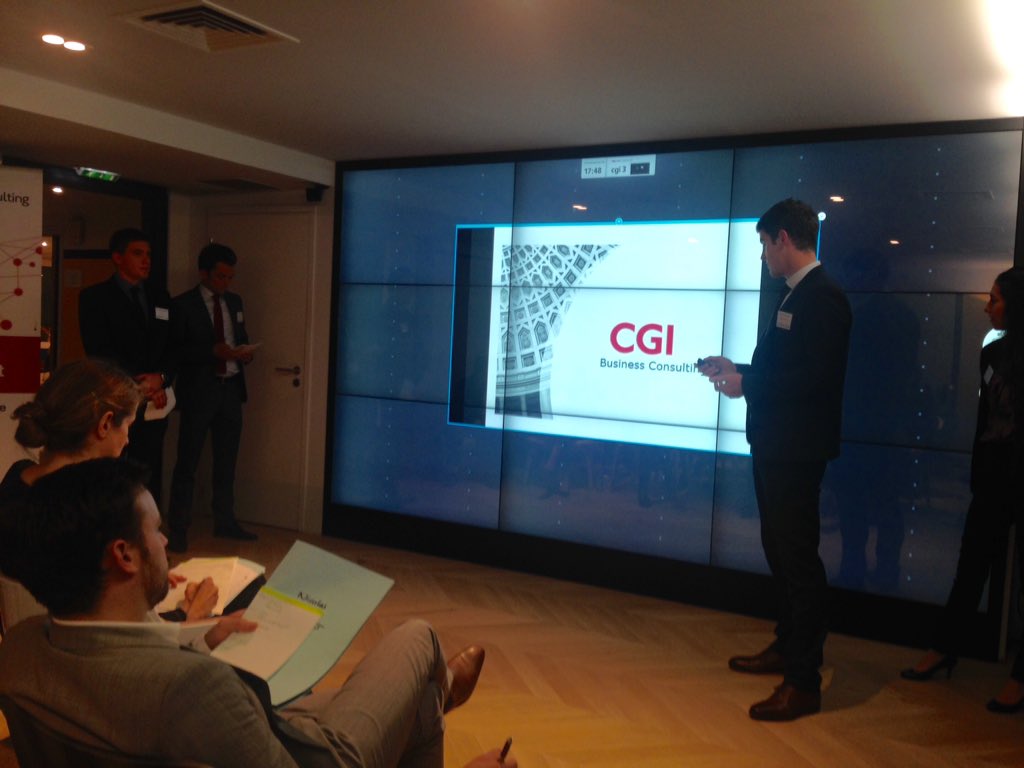 SandrineChabaud's tweet photo. [#Afterschool_CGI consulting] driiing  l'heure de la restitution #ewall des 18 étudiants a sonné pour gagner 1 award https://t.co/vFewTHEqoJ