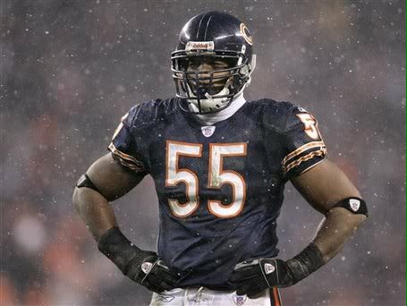 Happy Birthday to Lance Briggs!! 
