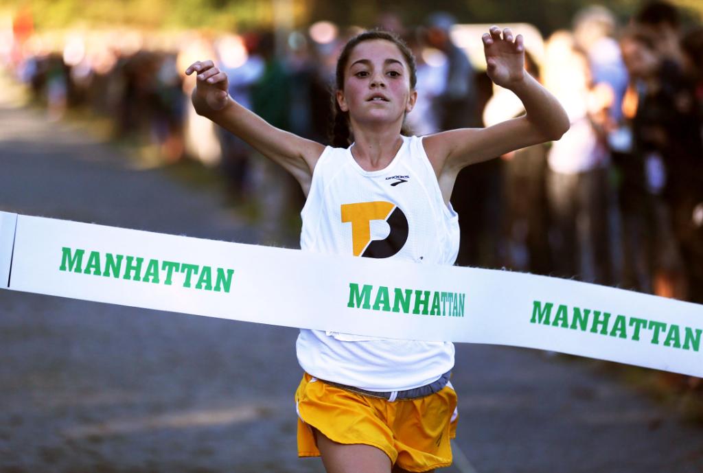 RunningTimesHS's tweet photo. HS Athlete of the Week: Lydia Olivere gets great results out of low mileage https://t.co/p9Xsb03t0r https://t.co/CXmNHJ2nf3