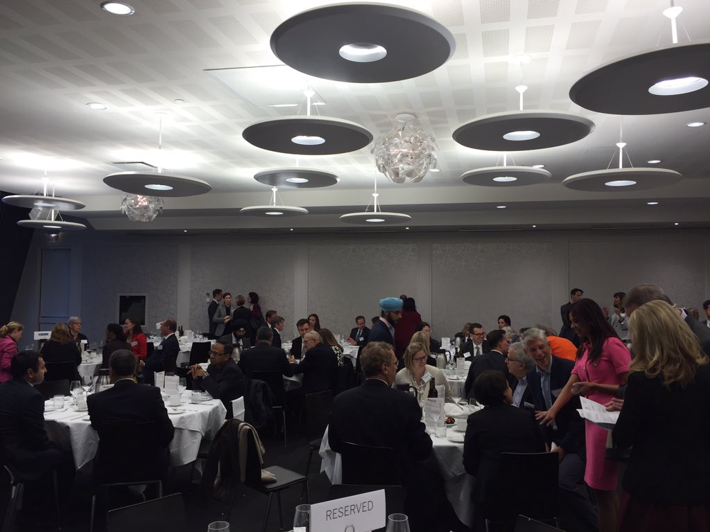 Another great turn out for the Power Lunch! #GlobalIveyDay